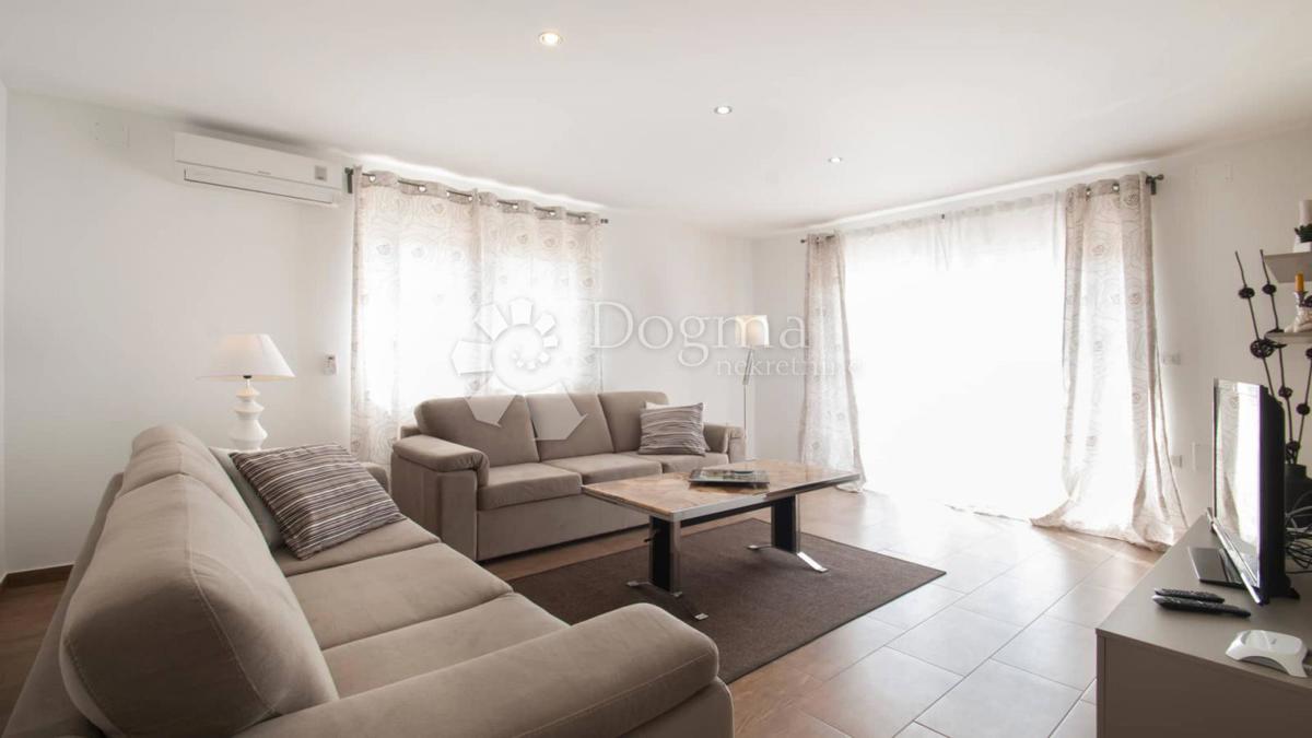 Casa Kaštelir, Kaštelir-Labinci, 150m2