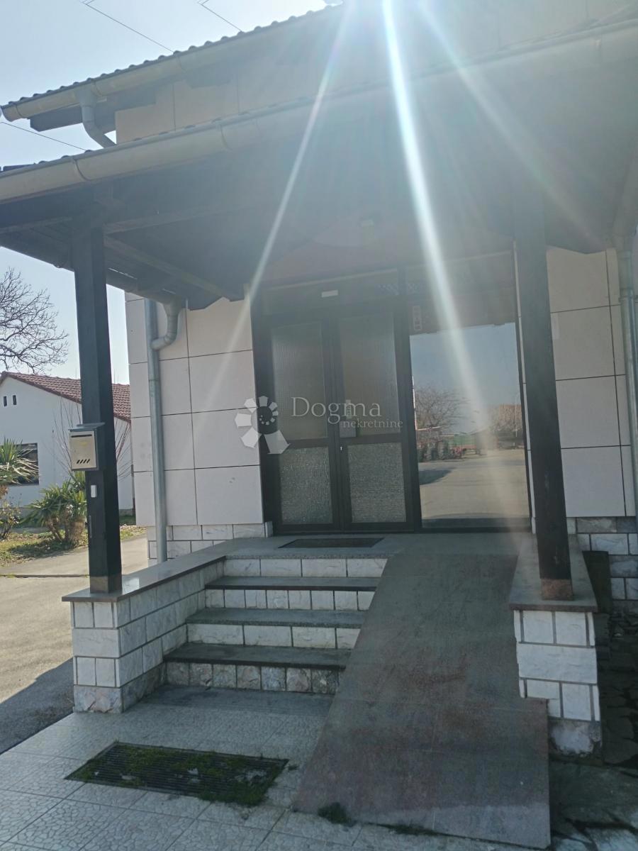 Casa Bajer, Virovitica, 312m2