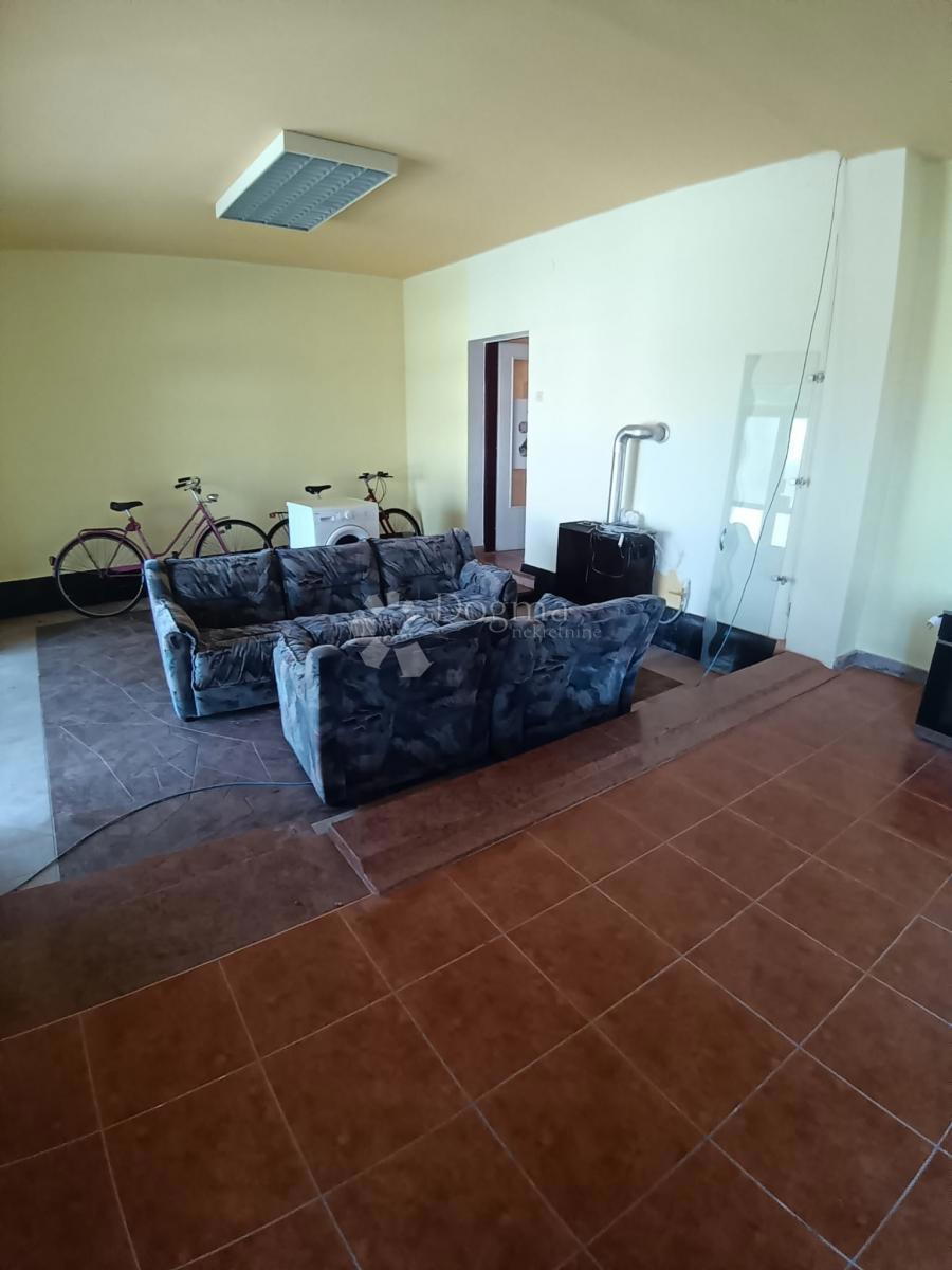 Casa Bajer, Virovitica, 312m2