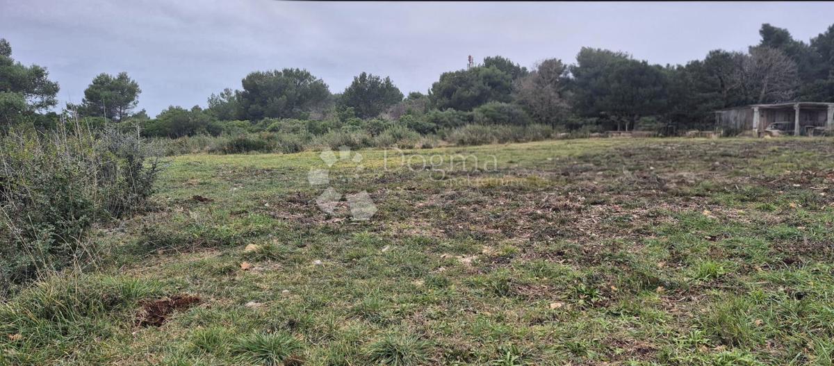 Terreno edificabile Monteserpo - Komunal, Pula, 700m2