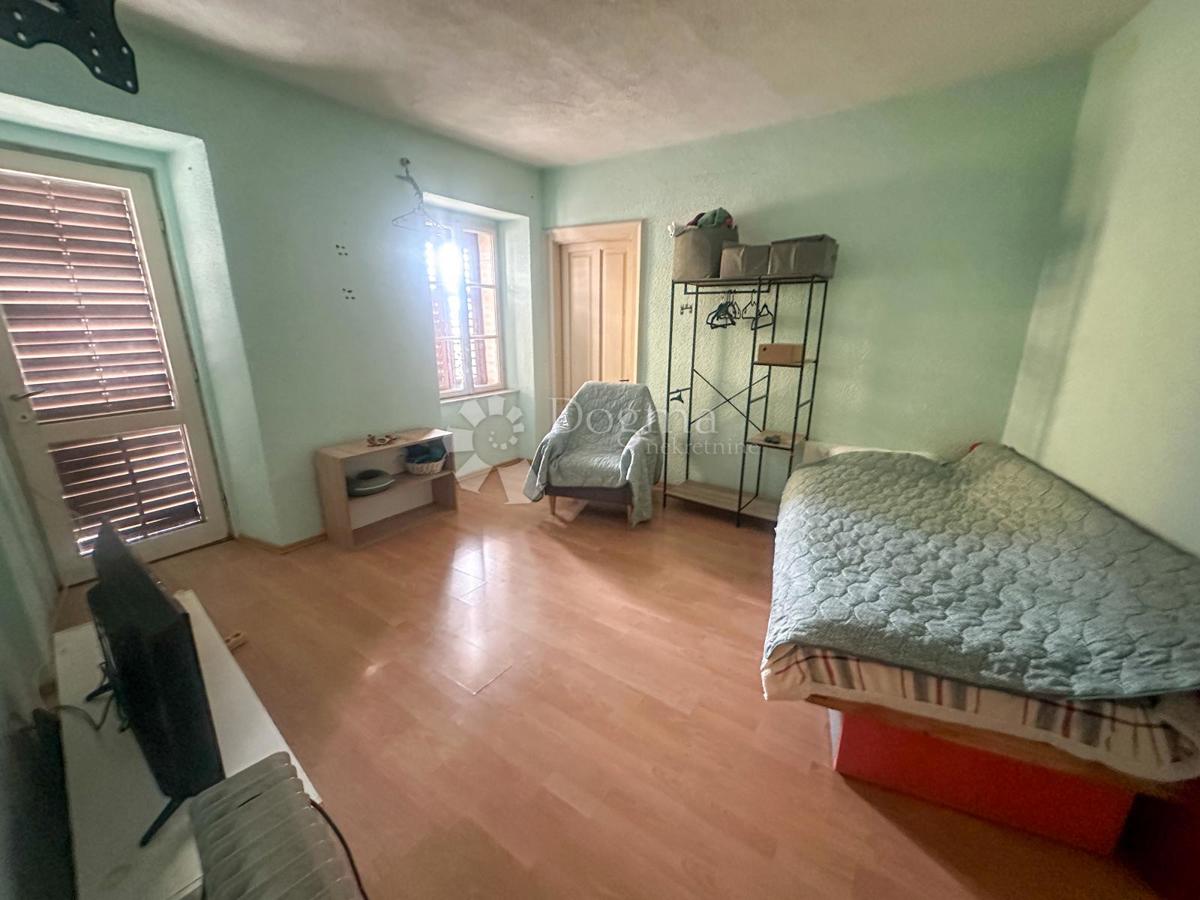 Casa Grad, Šibenik, 180m2