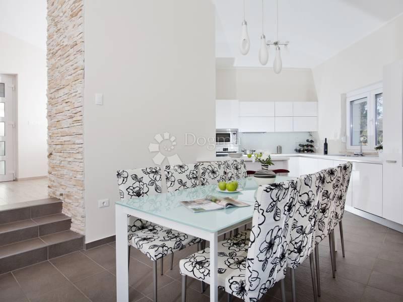 Casa Boljevići, Kršan, 183m2