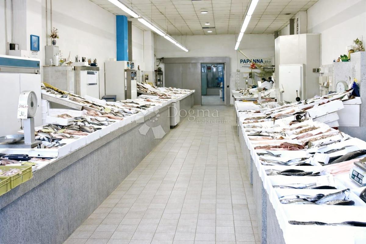 Locale commerciale Donji grad, Donji Grad, 14,23m2