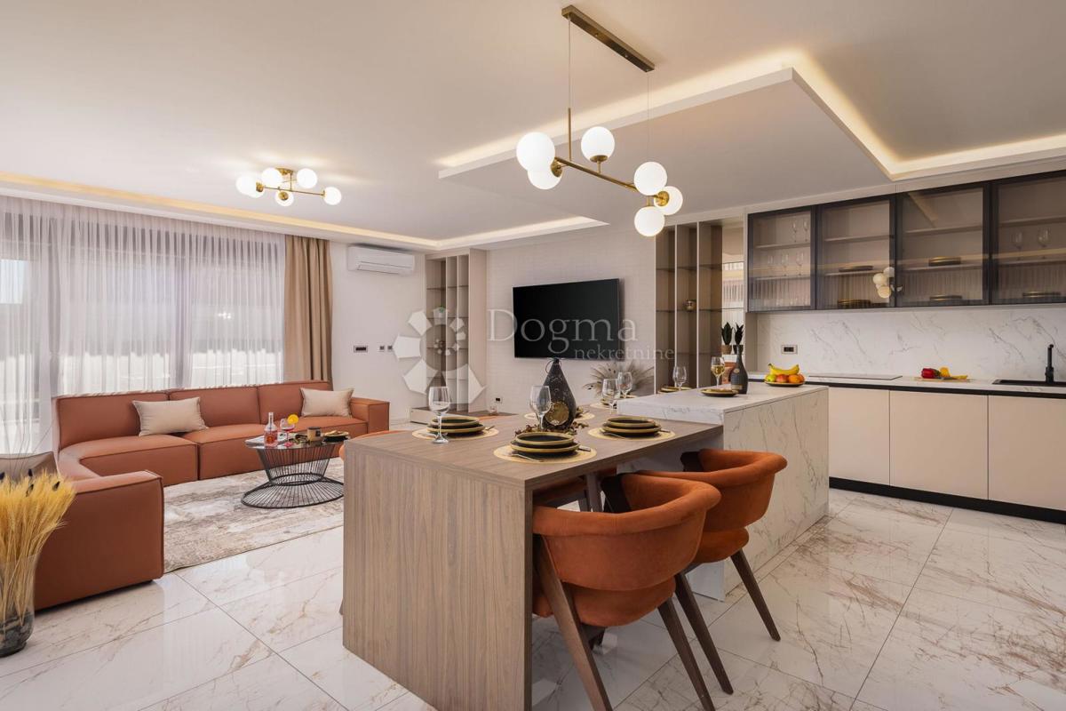 Casa Kaštel Sućurac, Kaštela, 250m2