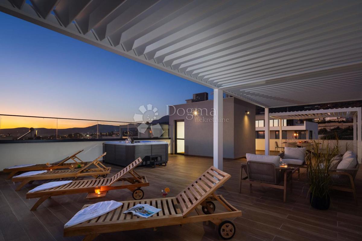 Casa Kaštel Sućurac, Kaštela, 250m2