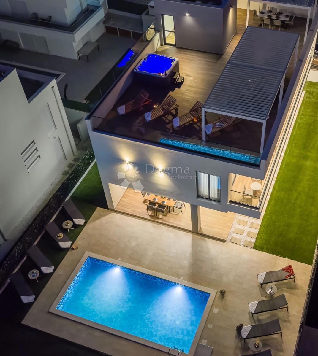 Casa Kaštel Sućurac, Kaštela, 250m2