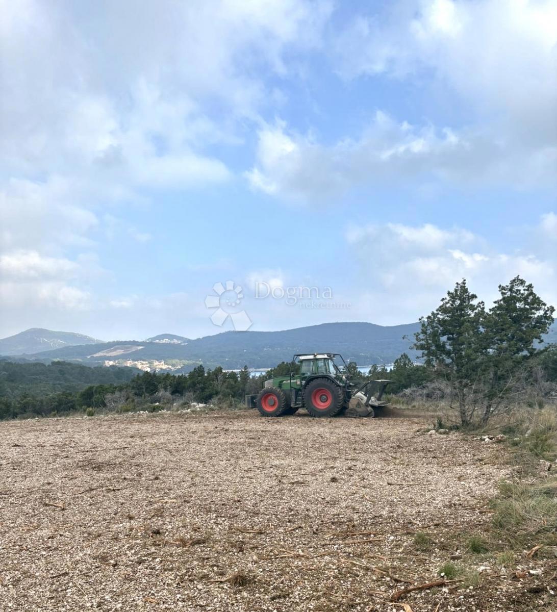 Terreno agricolo Mali Lošinj, 3.760m2