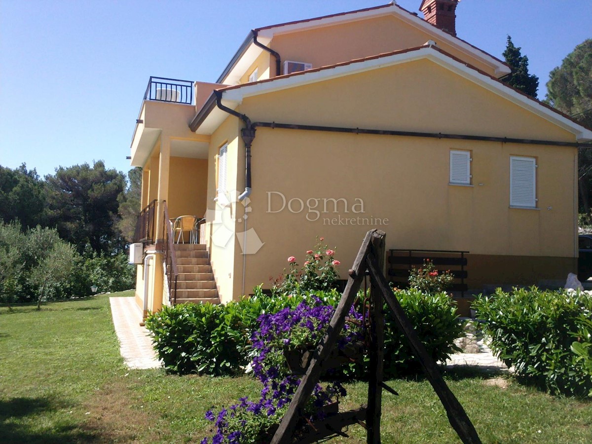 Casa Drenje, Raša, 350m2