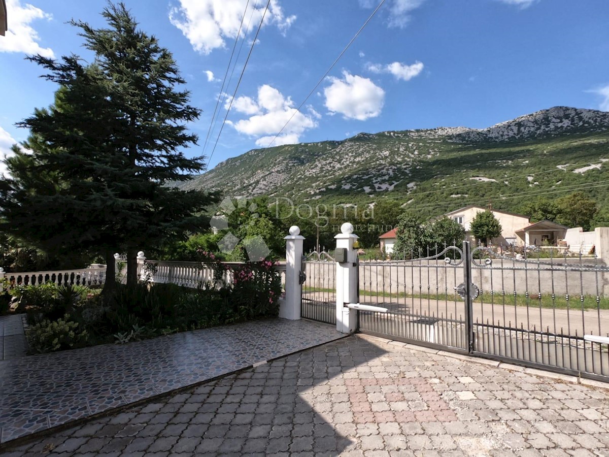 Casa Tribalj, Vinodolska Općina, 258,74m2