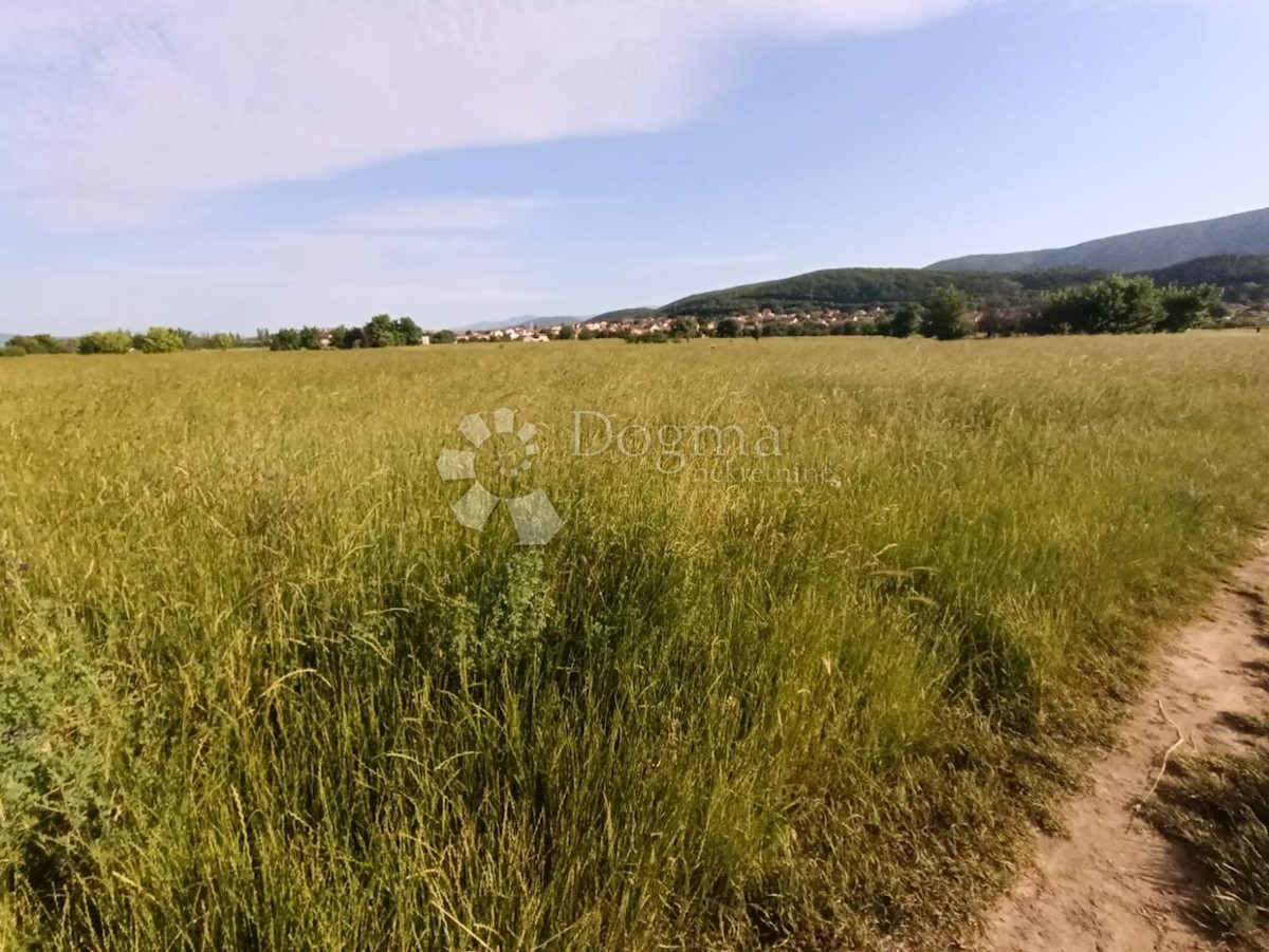 Terreno Brnaze, Sinj, 4.483m2