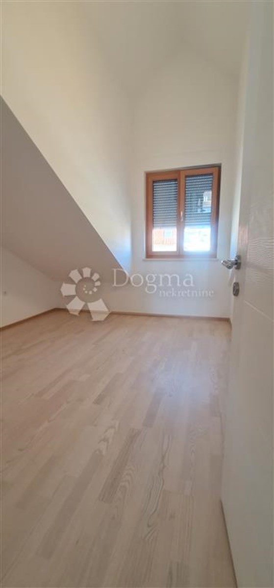 Appartamento Povljana, 98,99m2