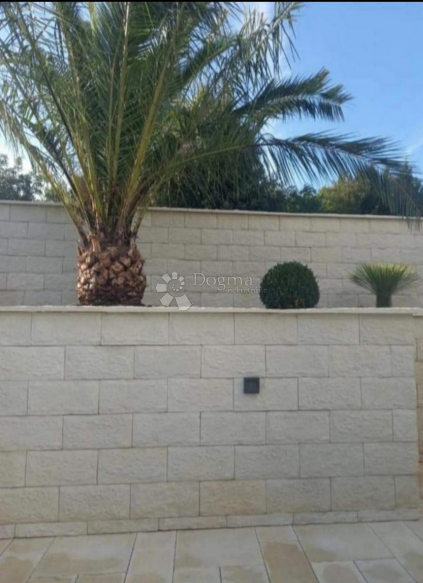 Allogio Krk, 254,70m2