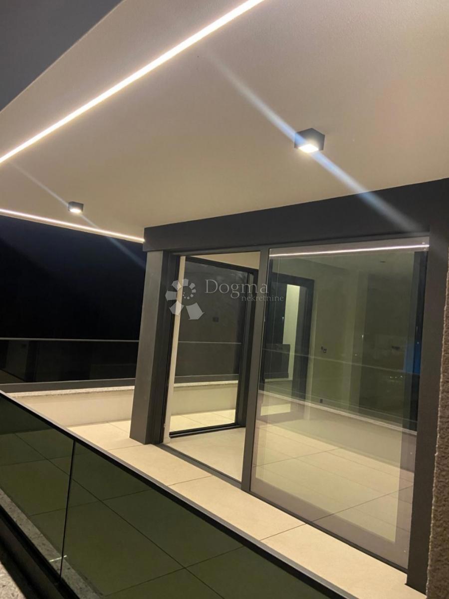 Allogio Krk, 254,70m2