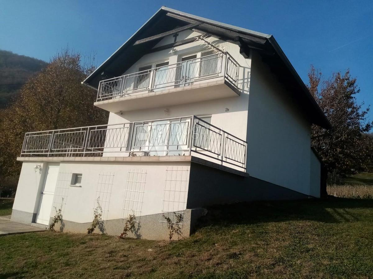 Casa Gornji Oštrc, Žumberak, 110m2