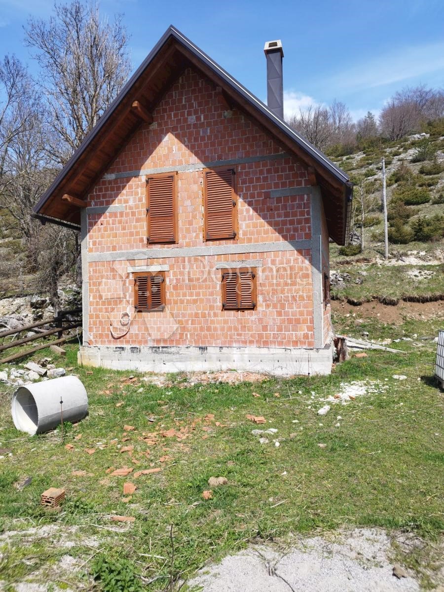 Casa Trnovac, Gospić - Okolica, 80m2