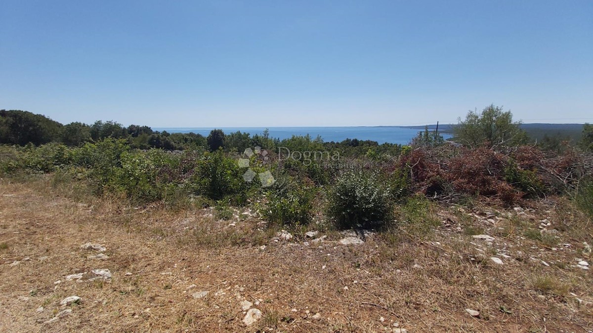 Terreno Viškovići, Raša, 660m2