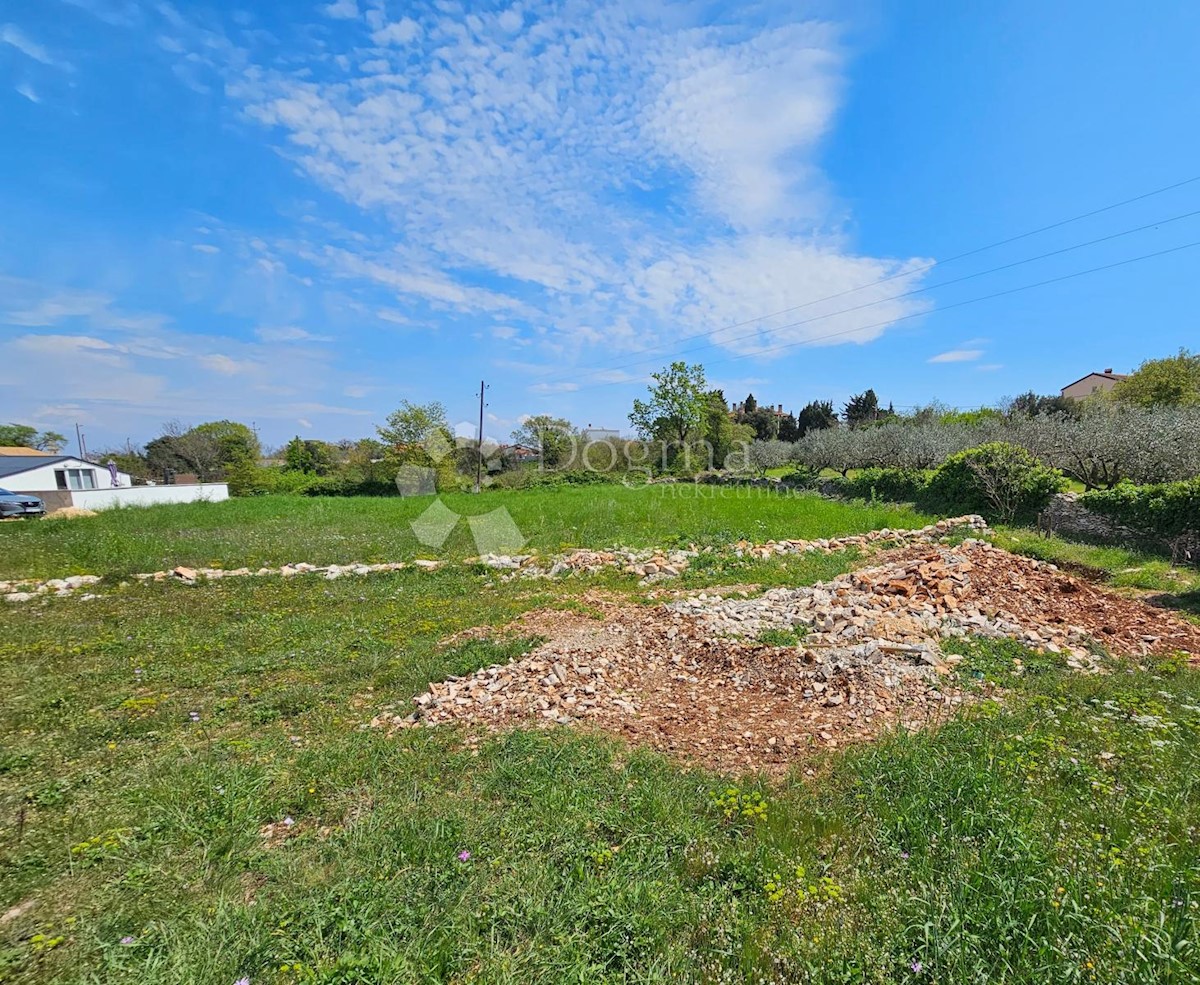 Terreno Kavran, Marčana, 1.542m2