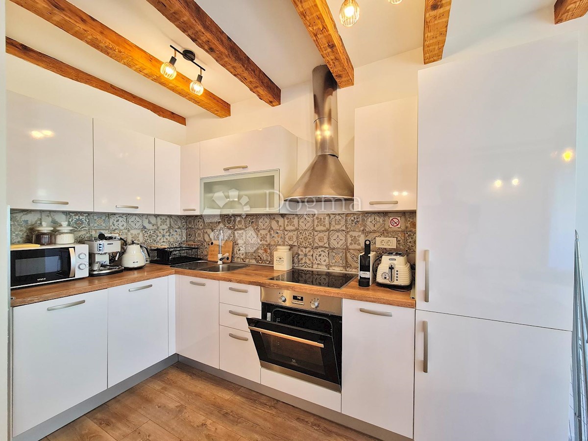 Allogio Centar, Rijeka, 74,85m2