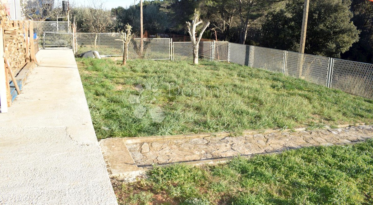 APPARTAMENTO FAMIGLIARE E CASA IN OTTIMA POSIZIONE