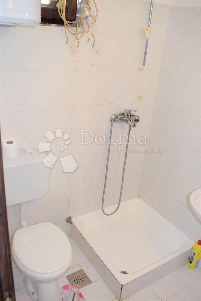 APPARTAMENTO FAMIGLIARE E CASA IN OTTIMA POSIZIONE