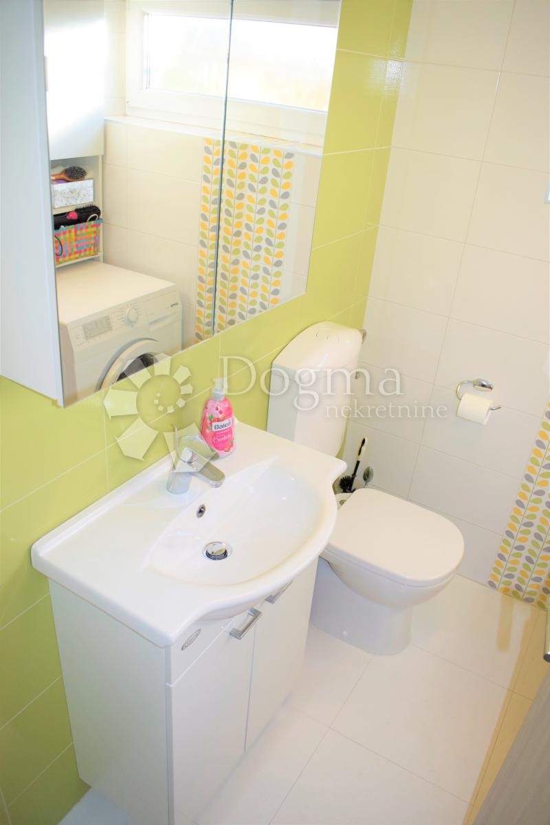 APPARTAMENTO FAMIGLIARE E CASA IN OTTIMA POSIZIONE