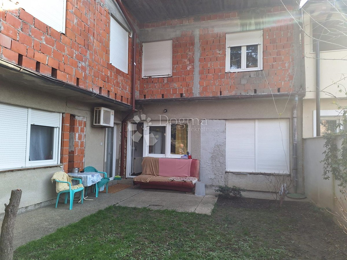 Casa Borongaj, Peščenica - Žitnjak, 350m2