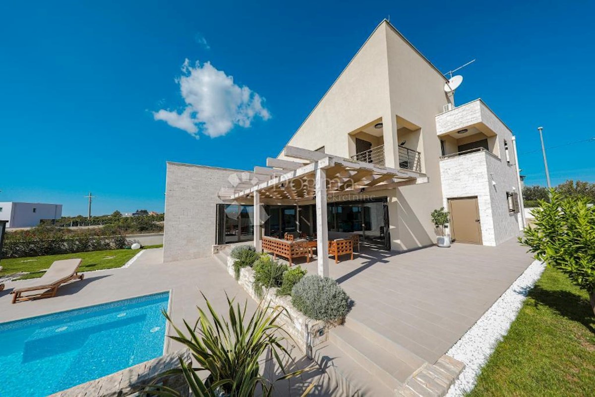 Casa Poljica Brig, Nin, 300m2