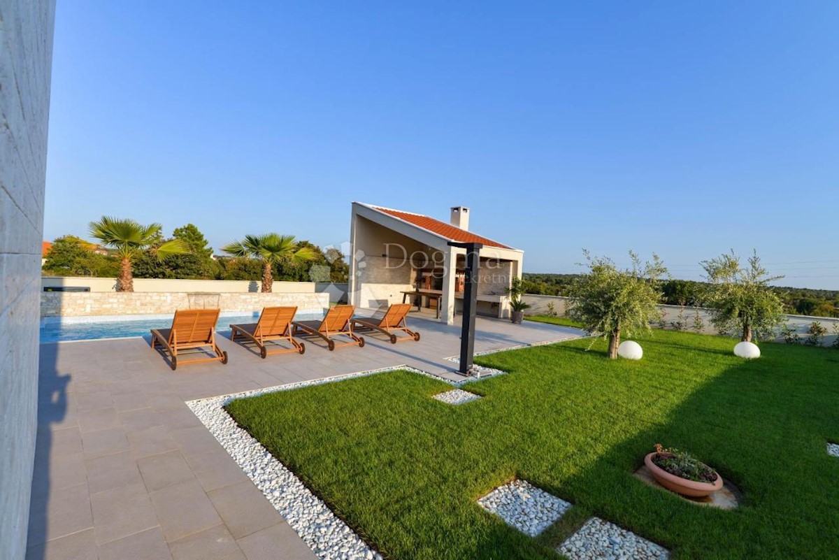 Casa Poljica Brig, Nin, 300m2