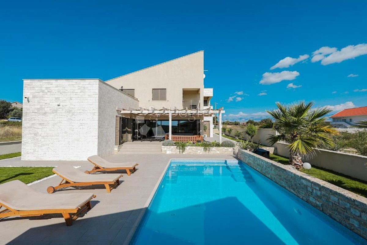 Casa Poljica Brig, Nin, 300m2