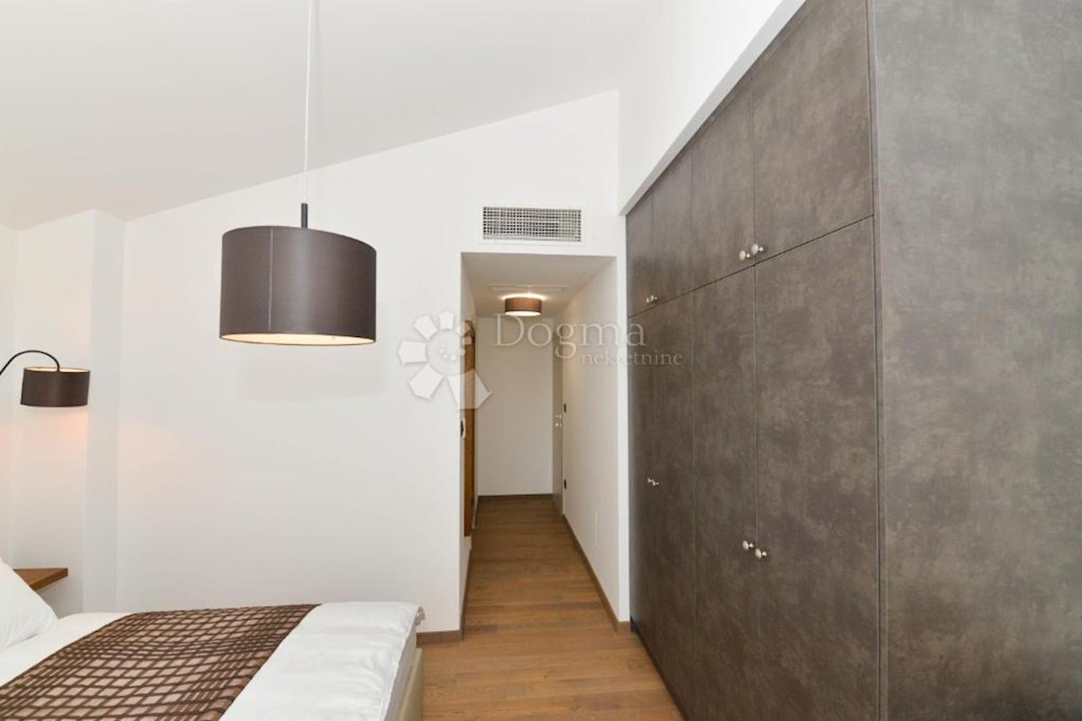 Casa Poljica Brig, Nin, 300m2