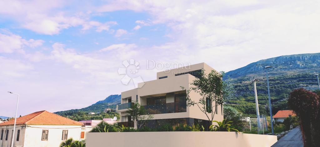 Casa Podstrana, 270m2