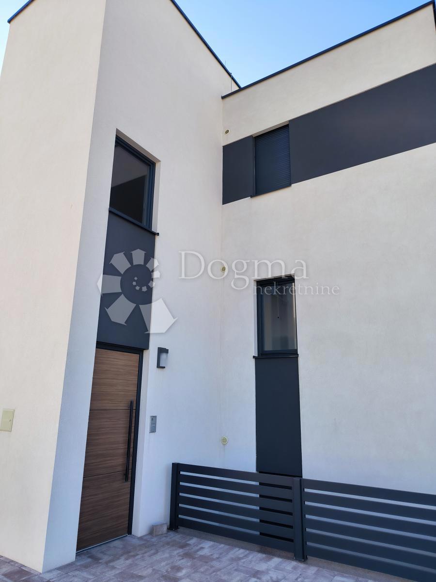 Allogio Mandre, Kolan, 150,07m2