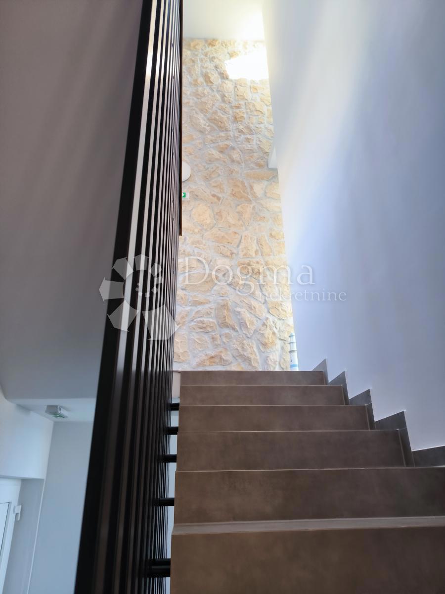 Allogio Mandre, Kolan, 150,07m2