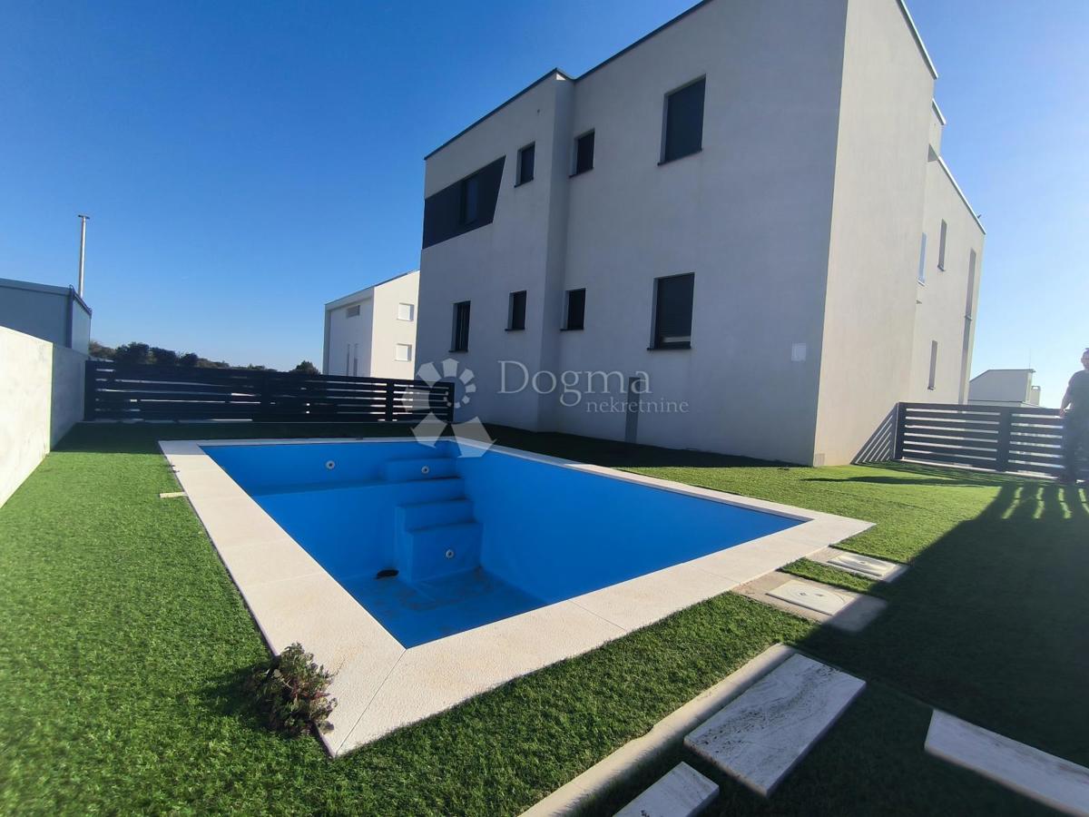 Allogio Mandre, Kolan, 150,07m2