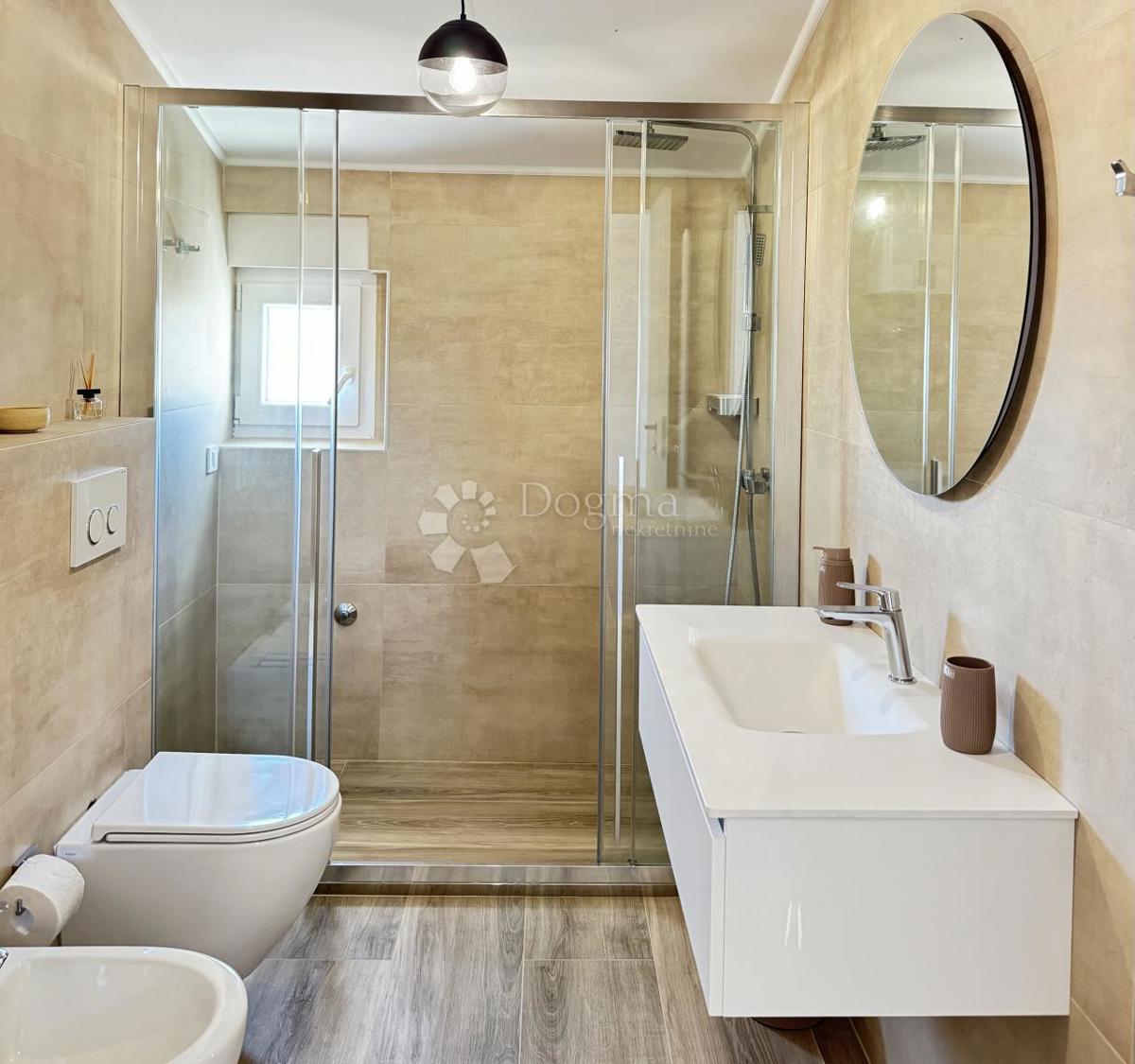 Appartamento Maslenica, Jasenice, 56m2