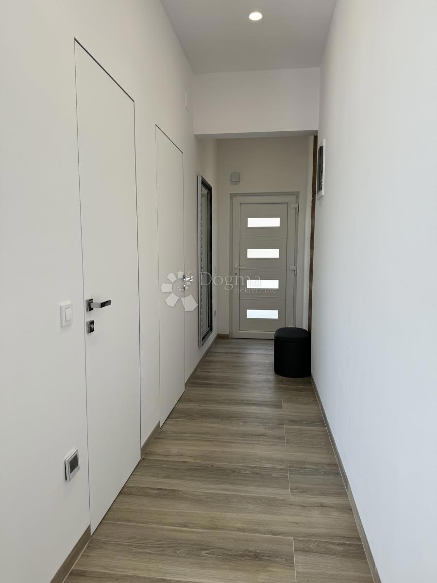 Appartamento Maslenica, Jasenice, 56m2