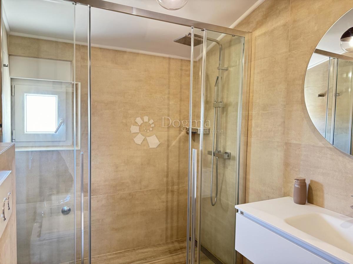 Appartamento Maslenica, Jasenice, 56m2