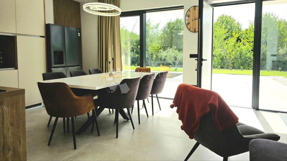 Casa Nedešćina, Sveta Nedelja, 176,15m2