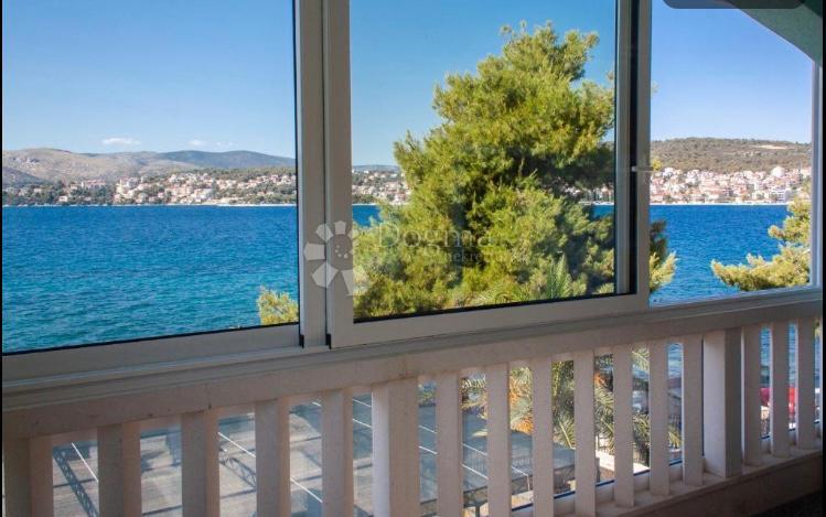 Casa Okrug Gornji, Okrug, 184m2