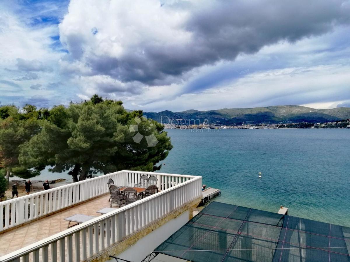 Casa Okrug Gornji, Okrug, 184m2