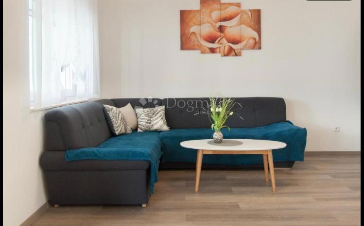 Casa Okrug Gornji, Okrug, 184m2