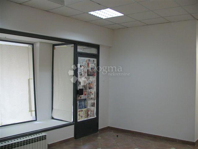 Locale commerciale Trešnjevka, Trešnjevka - Sjever, 4m2