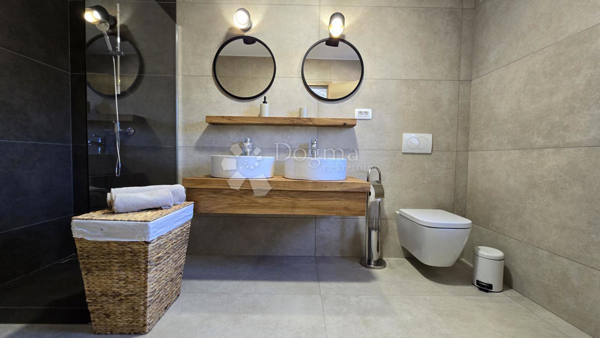 Casa Jadranovo, Crikvenica, 240m2