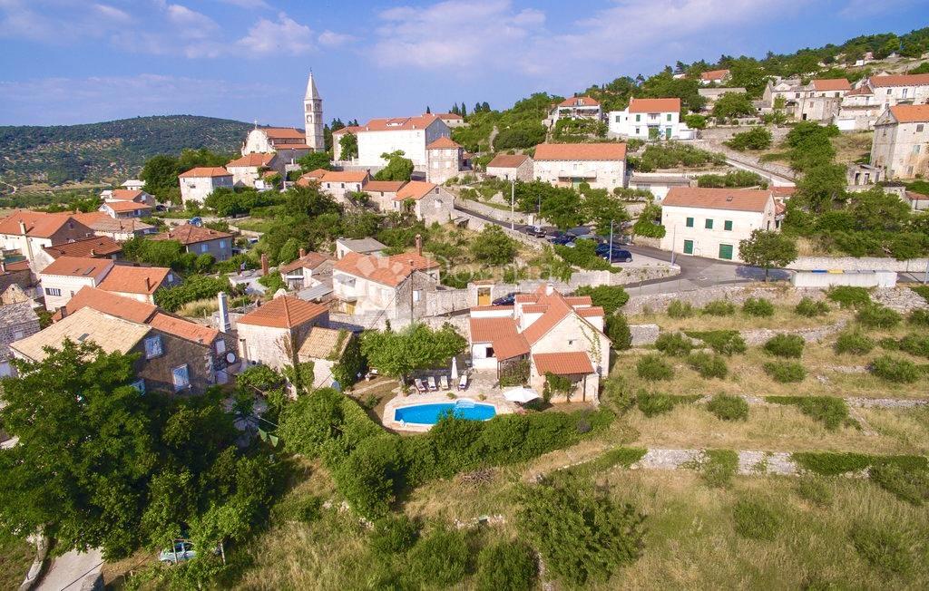 Terreno Nerežišća, 2.343m2