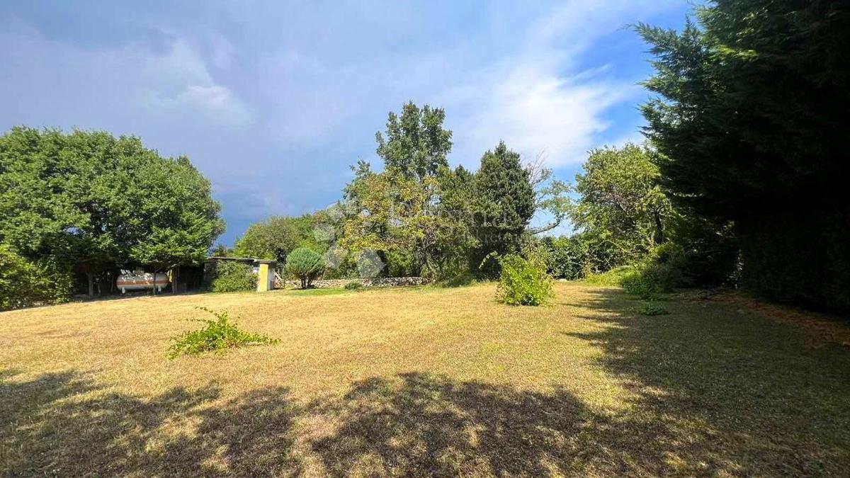 Terreno Labin, 830m2