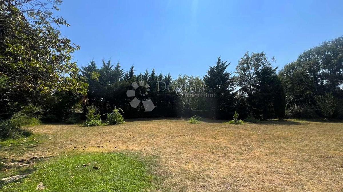 Terreno Labin, 830m2