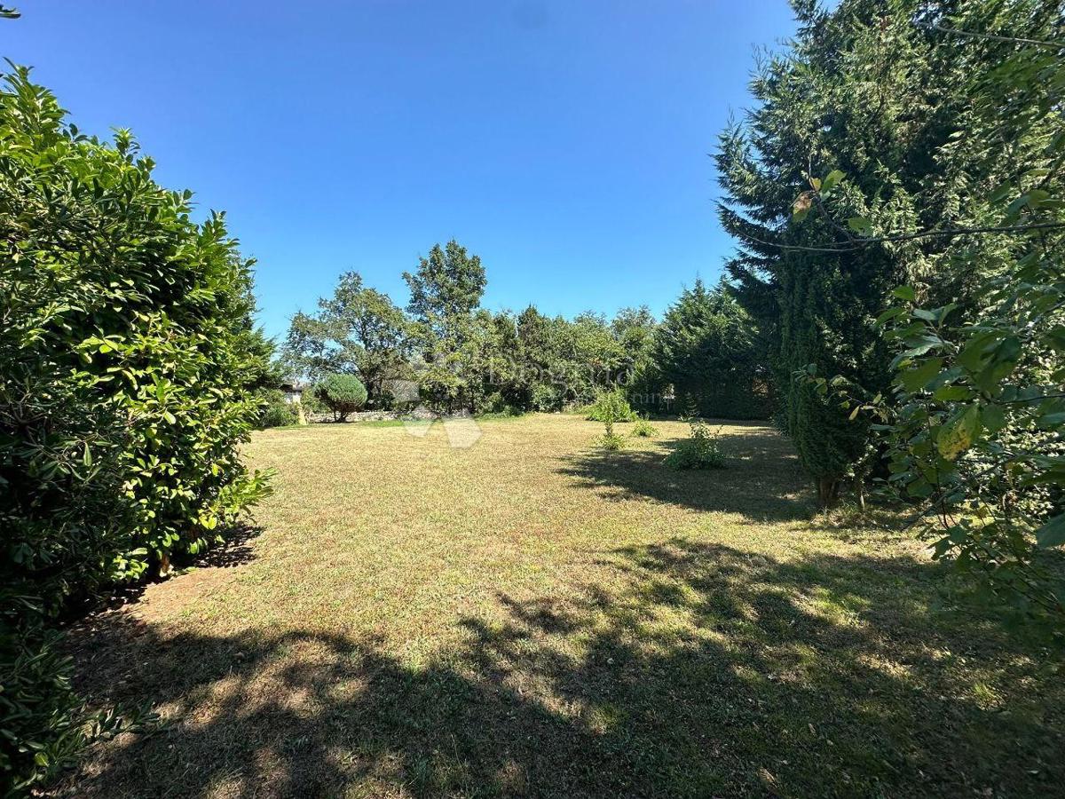 Terreno Labin, 830m2