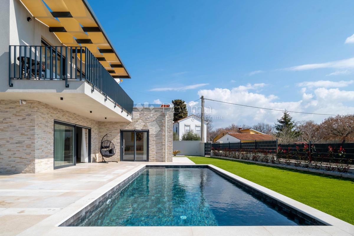 VILLA MODERNA CON PISCINA, ISTRIA - SVETI LOVREC