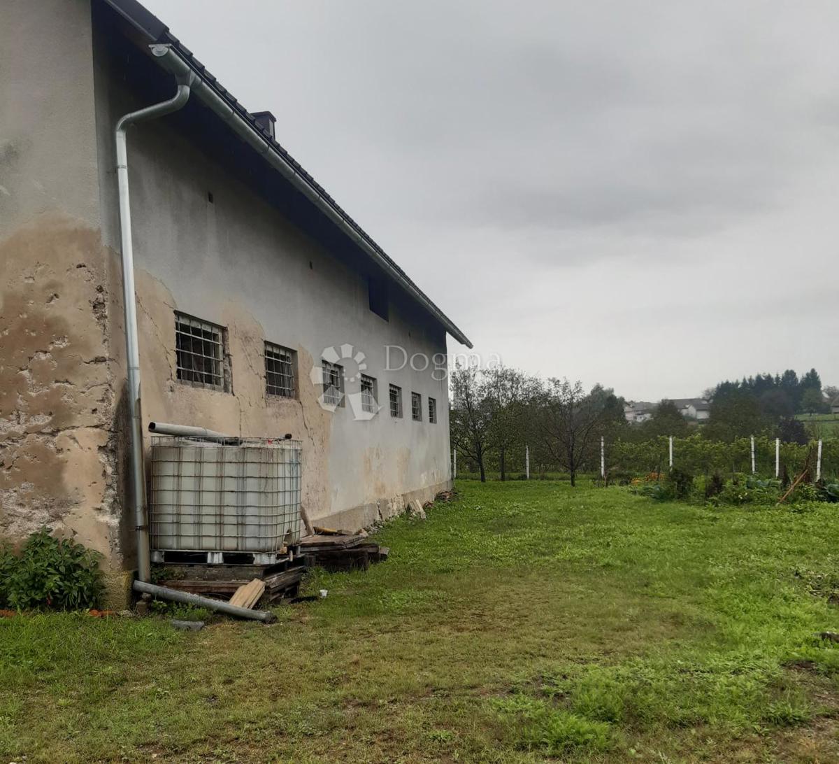 Locale commerciale Ogulin, 456m2