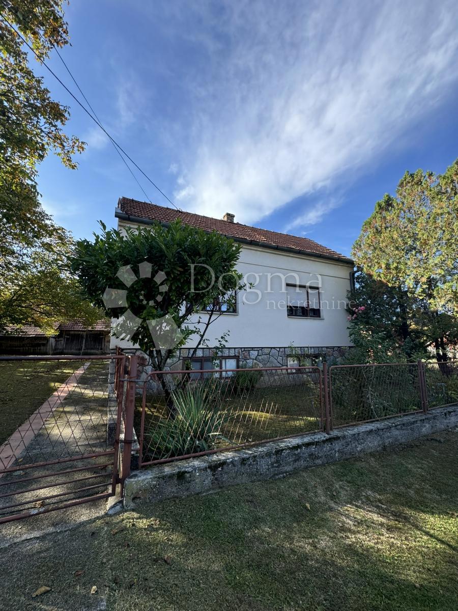 Casa Bijela, Sirač, 122m2